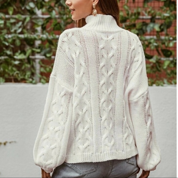 ✨🆕 Cable Knit Sweater ✨ - Picture 2 of 5